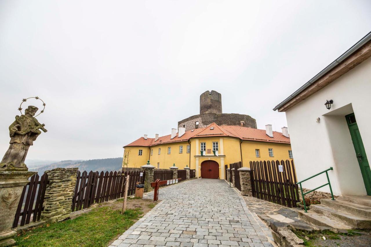 Penzion Hradu Svojanov Svojanov  Екстер'єр фото